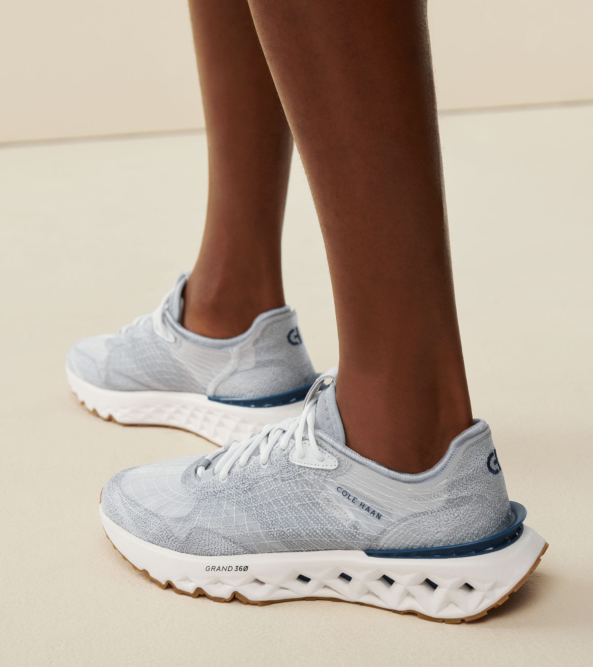 Men's 5 Embrostitch Running Shoe