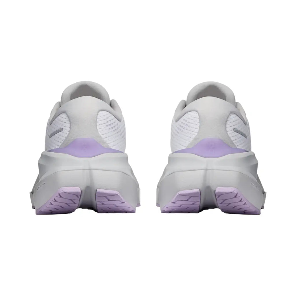 Cloudrunner 3 Max More Support. More Comfort. More Miles.