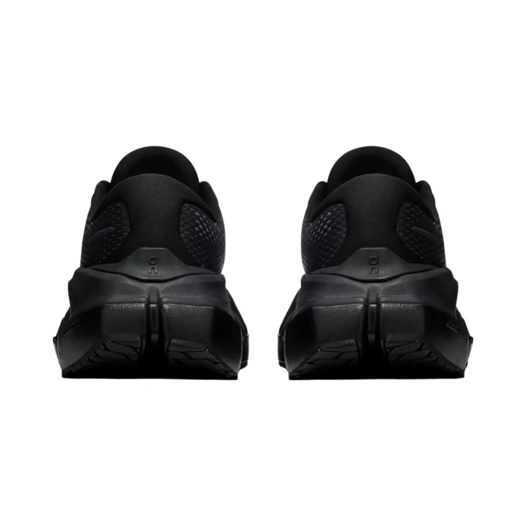 Cloudrunner 3 Max More Support. More Comfort. More Miles.