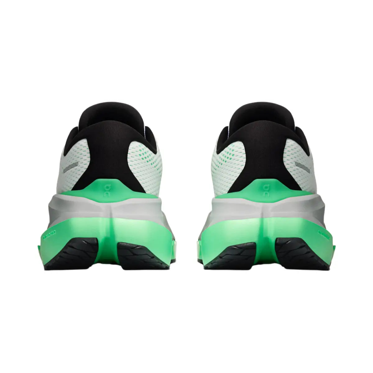 Cloudrunner 3 Max More Support. More Comfort. More Miles.